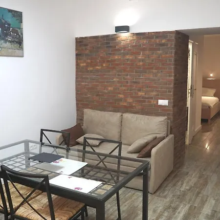 Heart Of Kazimierz 3 Bed, 2 Bath & Balcony Διαμέρισμα