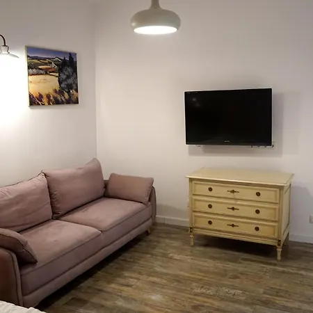 Heart Of Kazimierz 3 Bed, 2 Bath & Balcony *